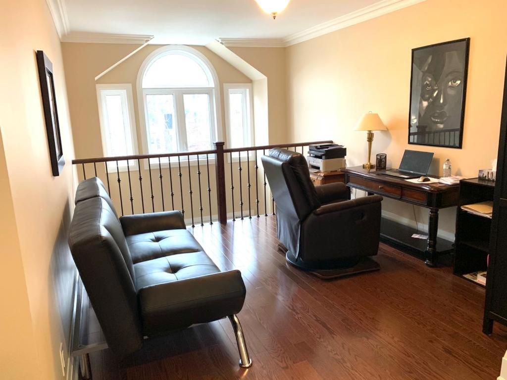 Luxury Home - Upper Toronto Beaches Экстерьер фото